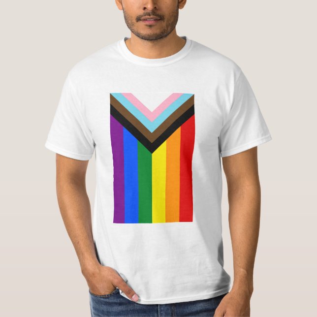 Progress-Pride Flagga LGBTQ+ T Shirt (Framsida)