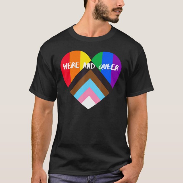 Progress-Pride Heart-Flagga här och i kön T Shirt (Framsida)