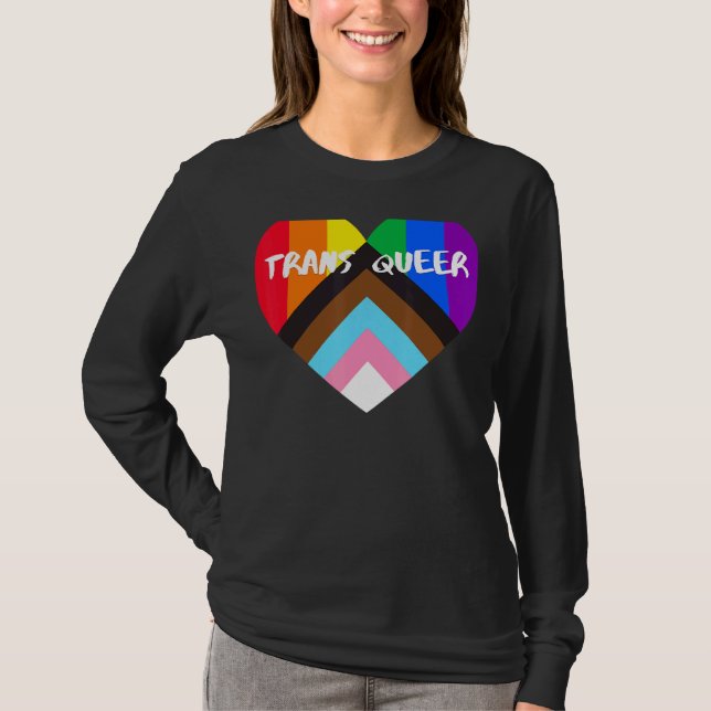 Progress-Pride Heart Flagga Trans Queer T Shirt (Framsida)