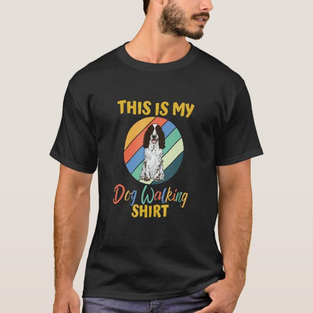 Promenad med svart engelsk cocker spaniel t shirt (Framsida)