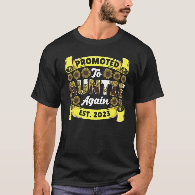Promoted To Auntie Aunt 2023 Again 1 T Shirt (Framsida)