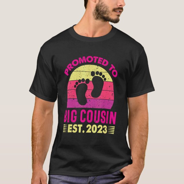 Promoted To Big Cousin 2023 Pregnancy Announcement T Shirt (Framsida)