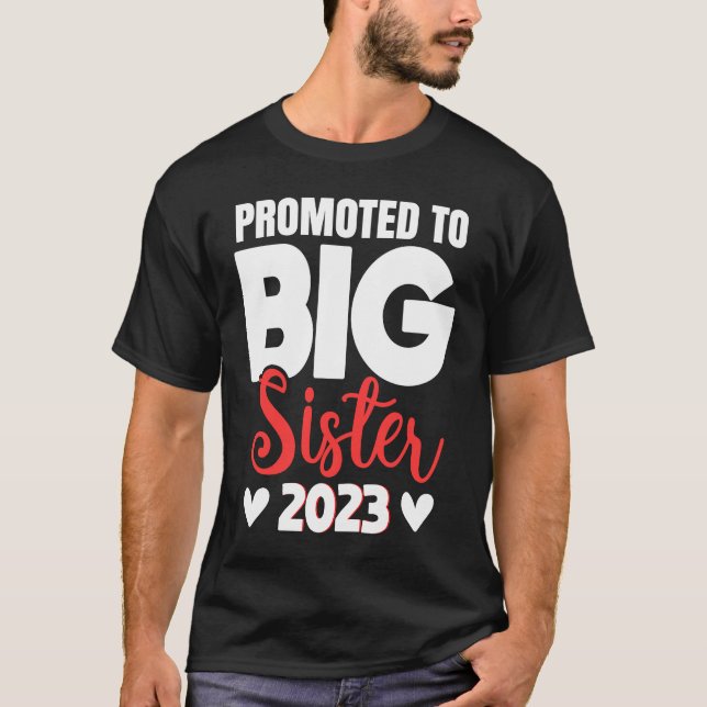 Promoted to Big Sister 2023 T Shirt (Framsida)