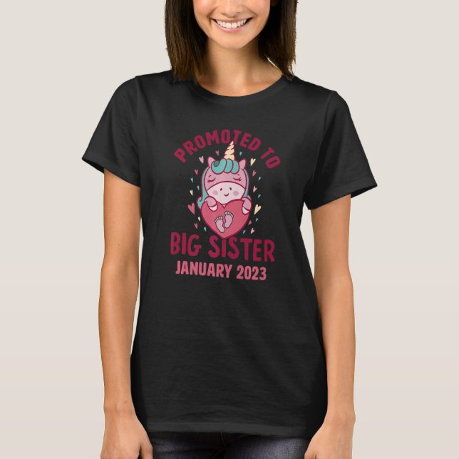 Promoted to Big Sister January 2023 Unicorn Hearts T Shirt (Framsida)