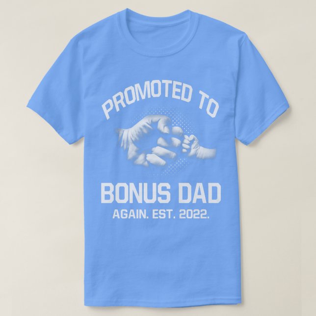 Promoted To Bonus Dad Again EST 2022 Christmas Fat T Shirt (Design framsida)