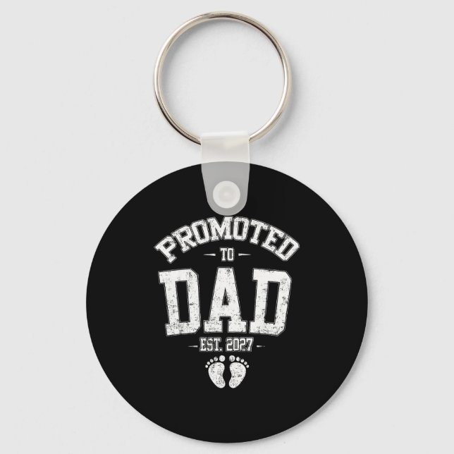 Promoted To Dad Est 2027 New Mom Daddy Fathers Day Nyckelring (Framsida)