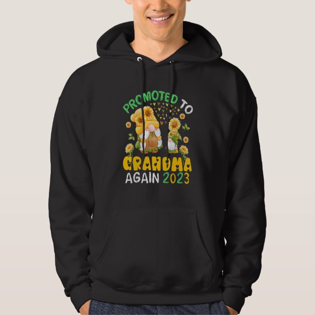 Promoted To Grandma Again 2023 Sunflowers Gnomes B Hoodie (Framsida)