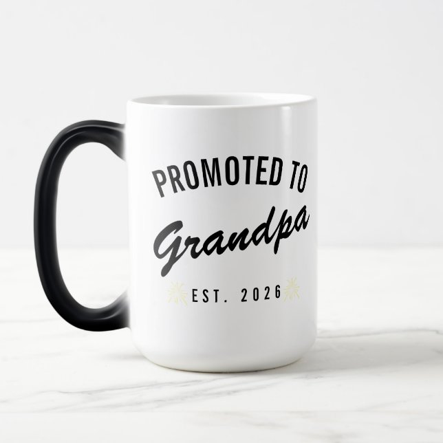 Promoted to Grandpa Est. 2026 Magisk Mugg (Vänster)