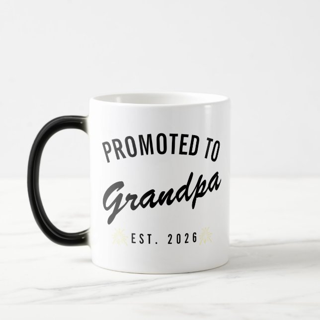 Promoted to Grandpa Est. 2026 Magisk Mugg (Vänster)