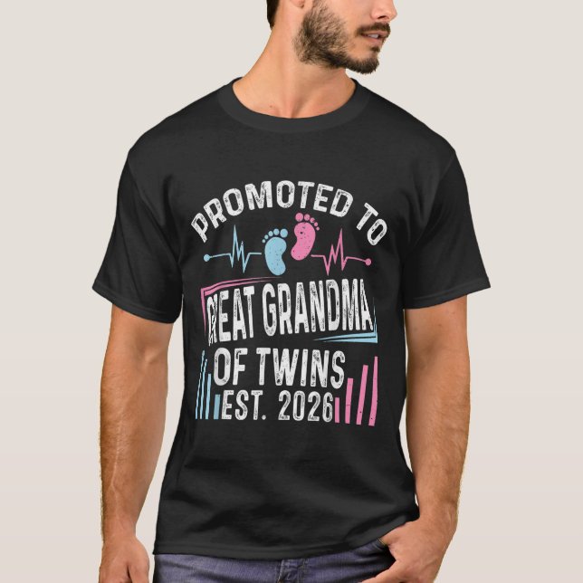 Promoted To Great Grandma Of Twins Est 2026 Baby S T Shirt (Framsida)