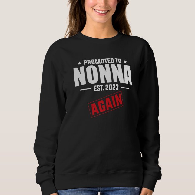 Promoted To Nonna Again 2023  Pregnancy Announceme T Shirt (Framsida)