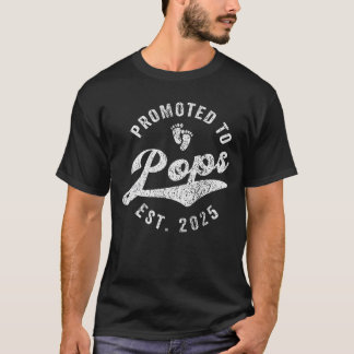 Promoted to Pops Est 2025 Firstime Grandpa friends T Shirt