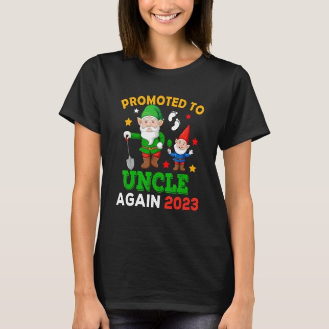 Promoted To Uncle Again 2023 Two Funny Gnomes Preg T Shirt (Framsida)