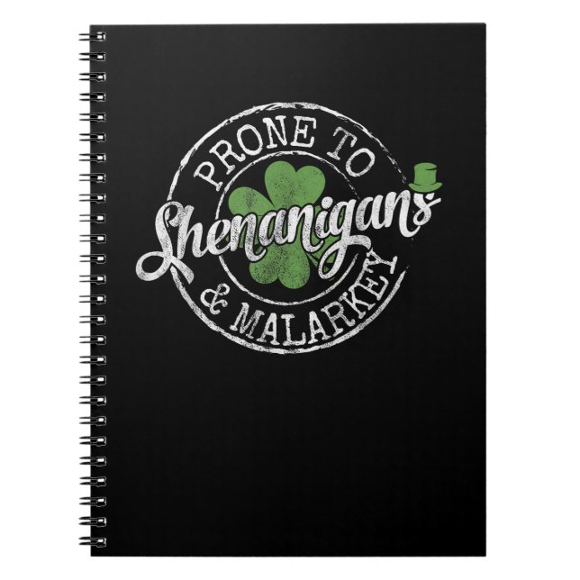 Prone to Shenanigans & Malarkey Roligt Klöver St P Anteckningsbok (Framsidan)