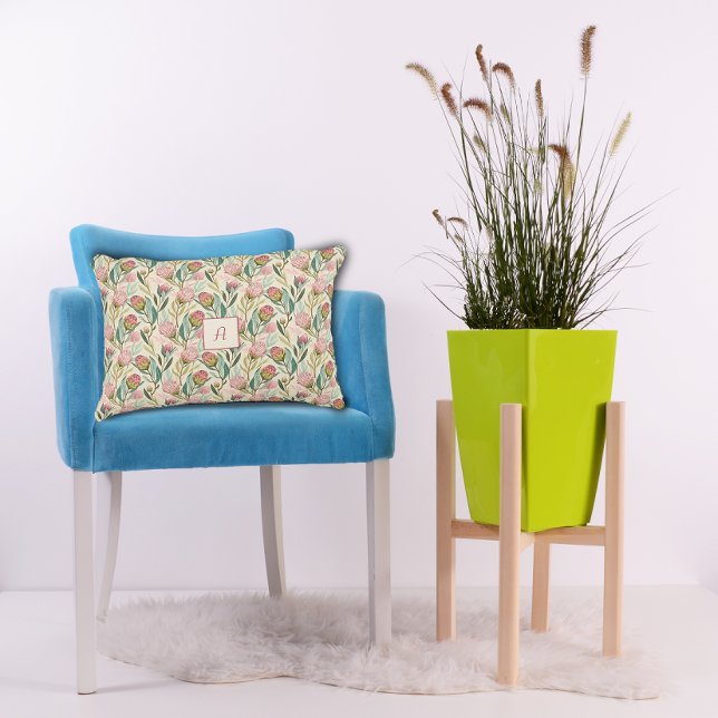 Protea Flower  Floral pink green Pattern monogram Prydnadskudde (Skapare uppladdad)