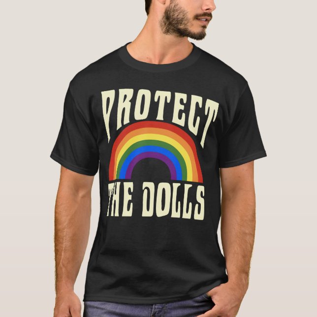 Protect the Dolls fashionrans 2025 Show Finale boy T Shirt (Framsida)