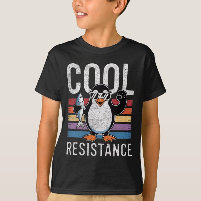 Protestant om Coola Resistens Penguin Tariffs T Shirt (Framsida)