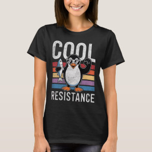 Protestant om Coola Resistens Penguin Tariffs T Shirt