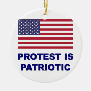 Protesterna är patriotiska julgransprydnad keramik