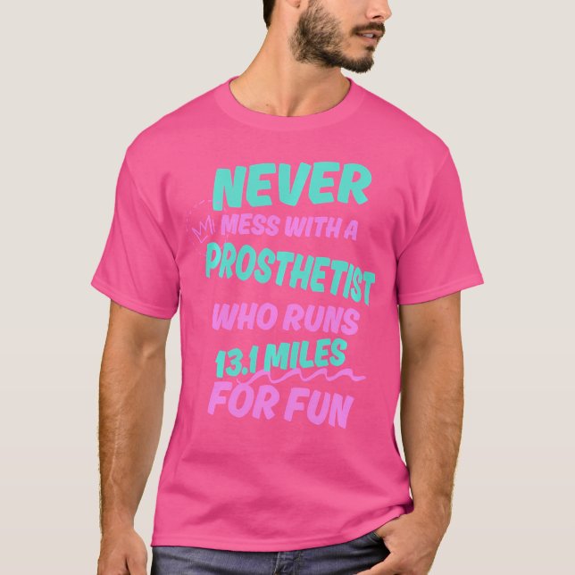 Protetiker som springer halvmaraton Rolig löpning  T Shirt (Framsida)