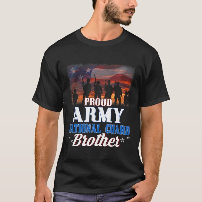 Proud Army National Guard Brother US Flagga Shirt  T Shirt (Framsida)