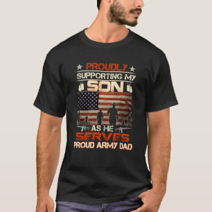 Proud Army Pappa som stöder min son som han servar T Shirt