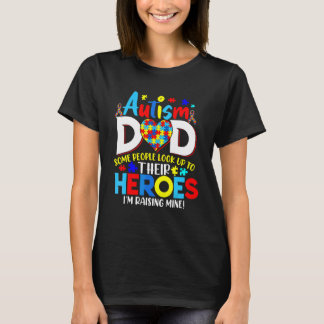 Proud Autism Pappa människor tittar upp på hjältar T Shirt