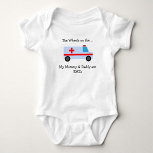 Proud Baby Parents är EMT:s Hjul på på T Shirt