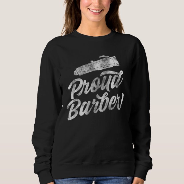 Proud Barber at Work merch T Shirt (Framsida)