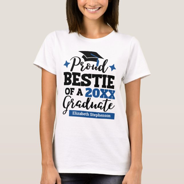 Proud Bestie of a 2022 student black blue tassel T Shirt (Framsida)