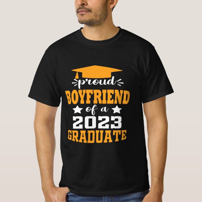 Proud BOYFRIEND, 2023 Student Modern T Shirt (Framsida)