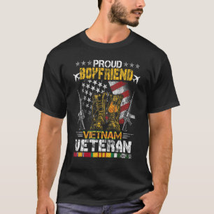 Proud Boyvän av Vietnam Veteran US Flagga Vetera T Shirt