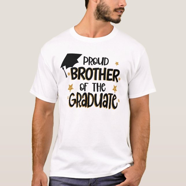 Proud Brother vid Student T Shirt (Framsida)