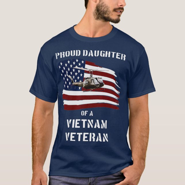 Proud Dotter till Vietnam Veteran T Shirt (Framsida)