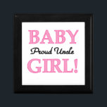 Proud farbror Flicka Gifts Smyckeskrin<br><div class="desc">Skjortor,  mugg,  kort,  klistermärken,  tote bags,  muskler,  nyckelkedjor och andra stolta redskap som ger underbara gåvor till den nya morbror eller morbror för att vara! Rosa och svart text.</div>