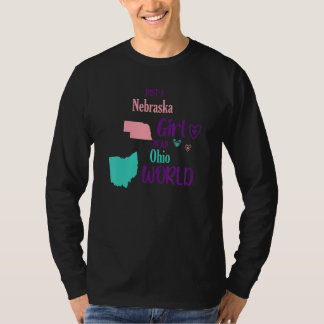 Proud-flicka Bara en Nebraska-flicka i Ohio World T Shirt