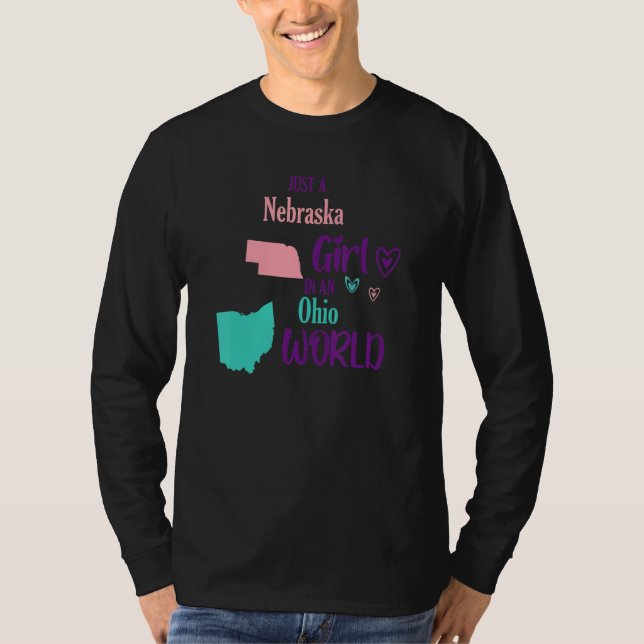 Proud-flicka Bara en Nebraska-flicka i Ohio World T Shirt (Framsida)