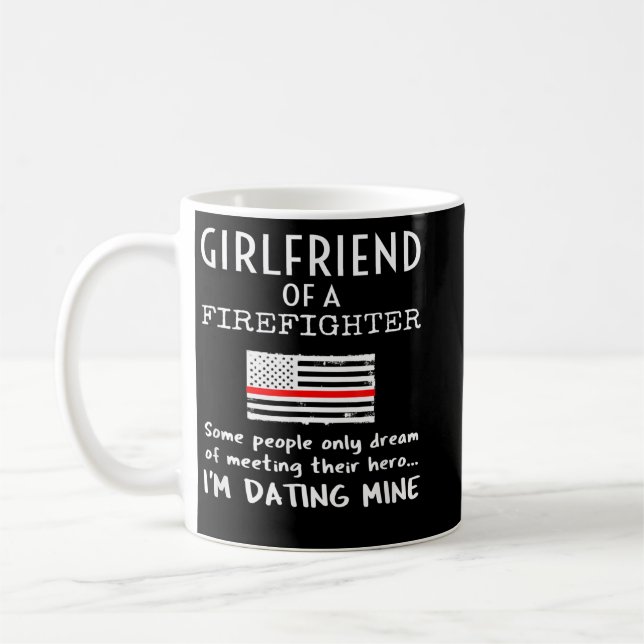 Proud Girlfriend Of A Firefighter Thin Red Line US Kaffemugg (Vänster)