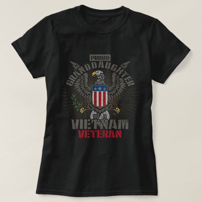 Proud Granddaughter Of A Vietnam Veteran 335 T Shirt (Design framsida)