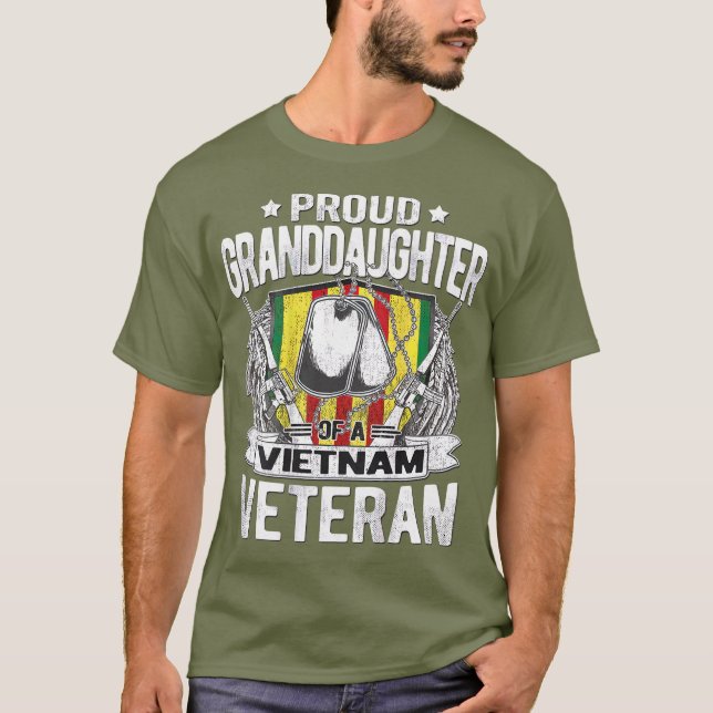 Proud GrandDotter of Vietnam Veteran Military T Shirt (Framsida)