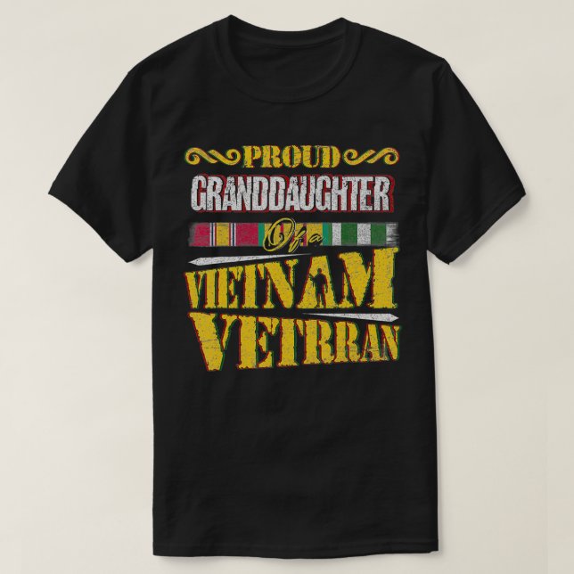Proud Granddotter till Vietnam Veteran Military Fa T Shirt (Design framsida)