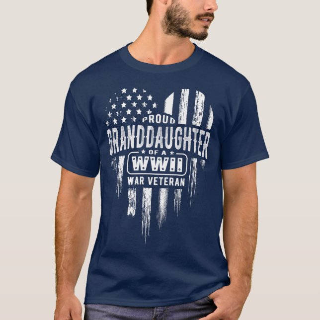 Proud Granddotter WWII Vet Veterans Day T Shirt (Framsida)