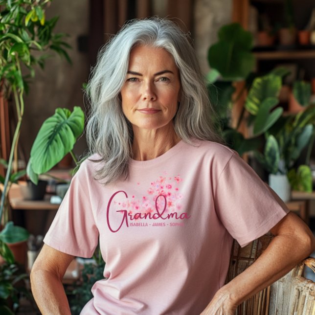 Proud Grandma Blommigt Shirt T (Skapare uppladdad)