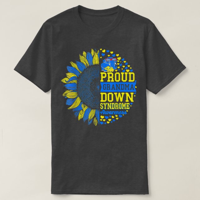 Proud Grandma Trisomy 21 B T Shirt (Design framsida)