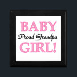 Proud Grandpa Flicka Gifts Minnesask<br><div class="desc">Proud Grandpa från Flicka mugg,  keepéboxar,  plattor,  anteckningsböcker,  prydnadsföremål,  magneter och andra stolta morapkläder och presenter med svart och rosa textdesign.</div>