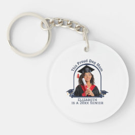 Proud Hund är en Senior - Anpassningsbar Studenten