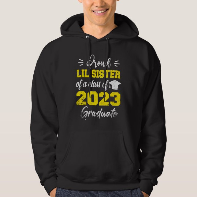 Proud Lil-syster i klass G 2023 Student Hoodie (Framsida)