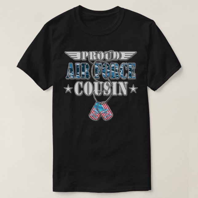 Proud Luft Force Cousin US Flagga Hundbrickor Ving T Shirt (Design framsida)