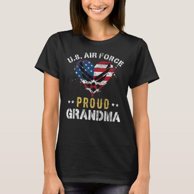  Proud Luft Force Grandma American Flagga eart T Shirt (Framsida)