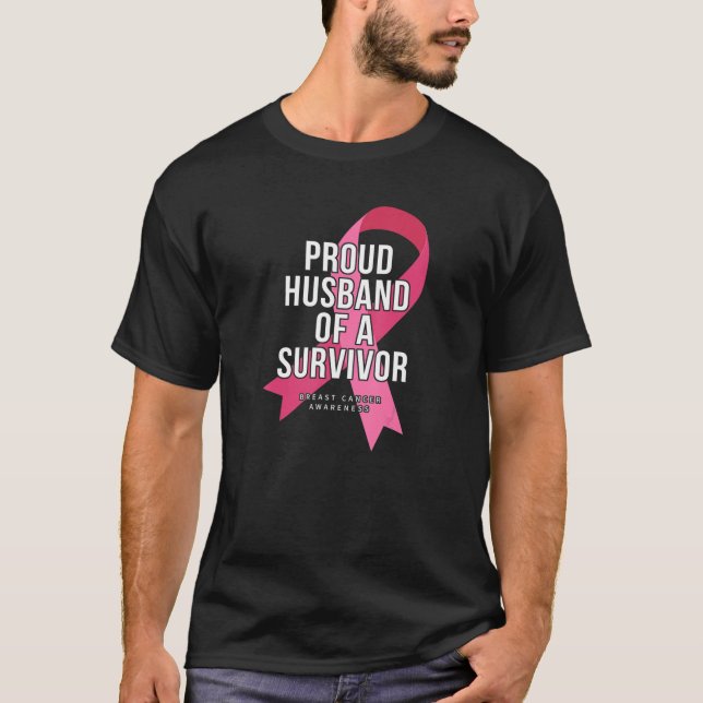 Proud Make i en Survivor Breast Cancer Awarenes T Shirt (Framsida)